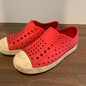 Native kids shoes size 10C